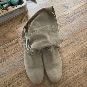 Frye Ladies midi tan suede boots size 8.5